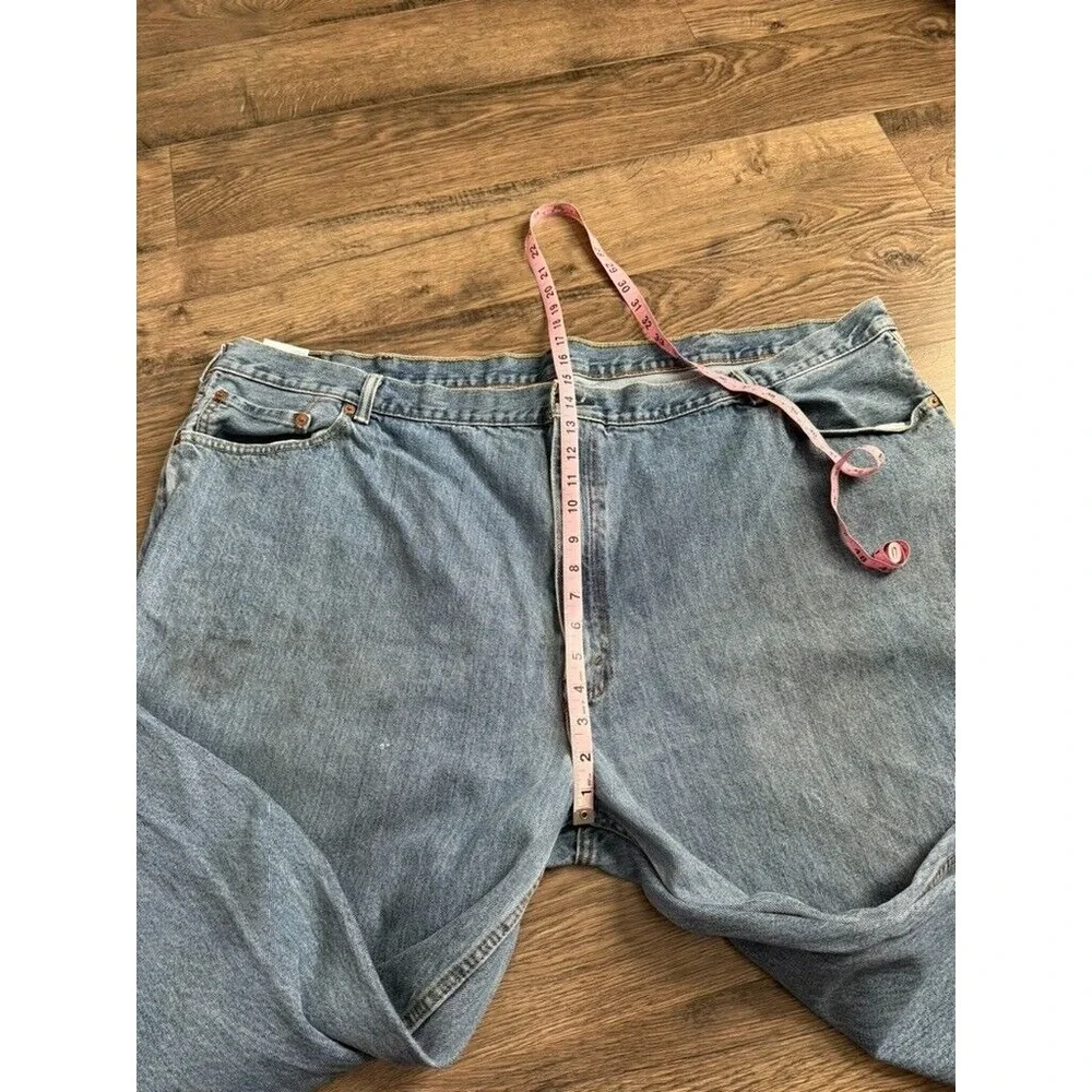 Mens Levi's jeans 560 size 54x30 (28.5 inseam)